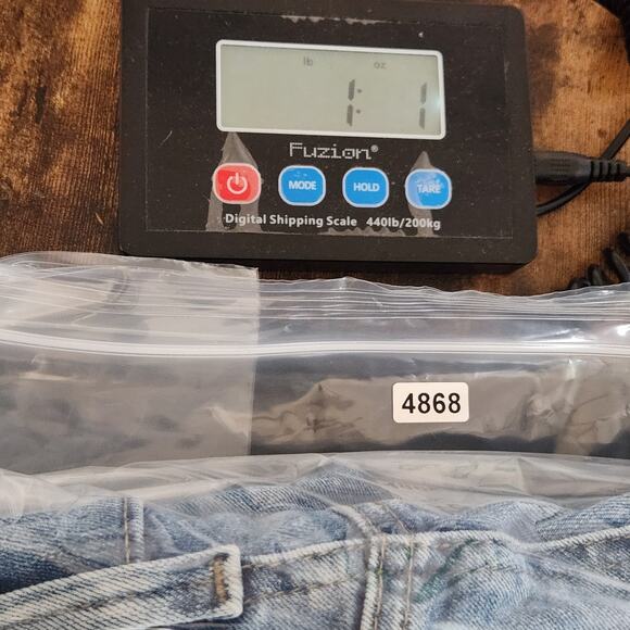 NYDJ Dayla Blue Light Wash High-Rise Wide Cuff Capri Denim Jeans Women's Size 14 - Picture 15 of 15